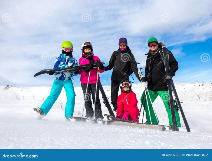 Family ski vacation young preview