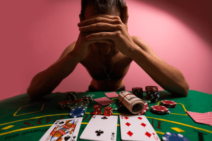 Gambling problem addiction contents treatment symptoms causes